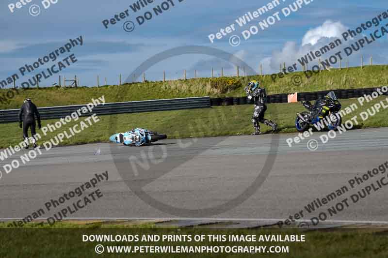 anglesey no limits trackday;anglesey photographs;anglesey trackday photographs;enduro digital images;event digital images;eventdigitalimages;no limits trackdays;peter wileman photography;racing digital images;trac mon;trackday digital images;trackday photos;ty croes